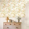 Classic floral pattern wallpaper for bedroom or living room.